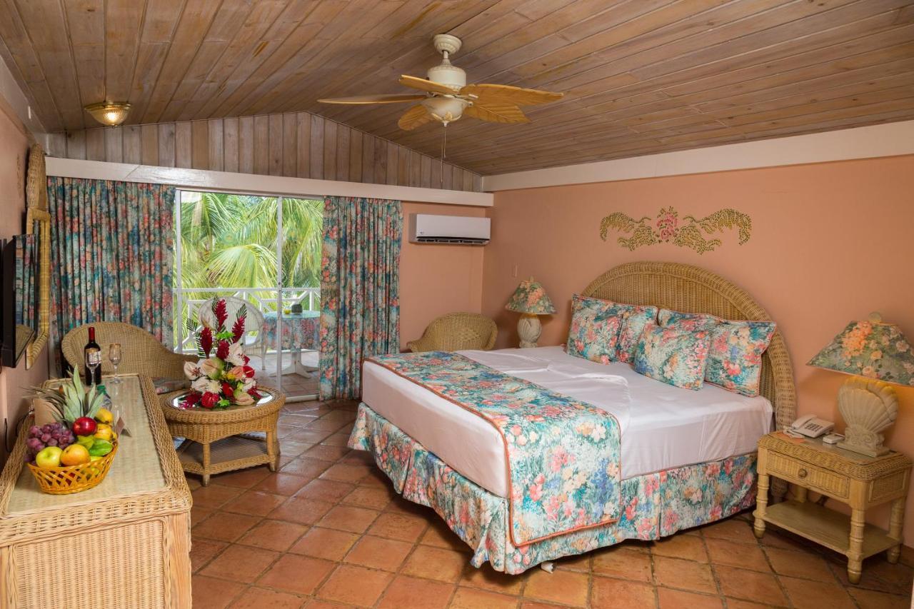 Coco Reef Resort & Spa Crown Point Exterior foto